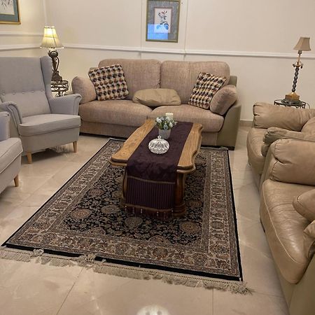 A Luxury 2 Bedroom With A Perfect Location In Sweifiyeh Amman Buitenkant foto