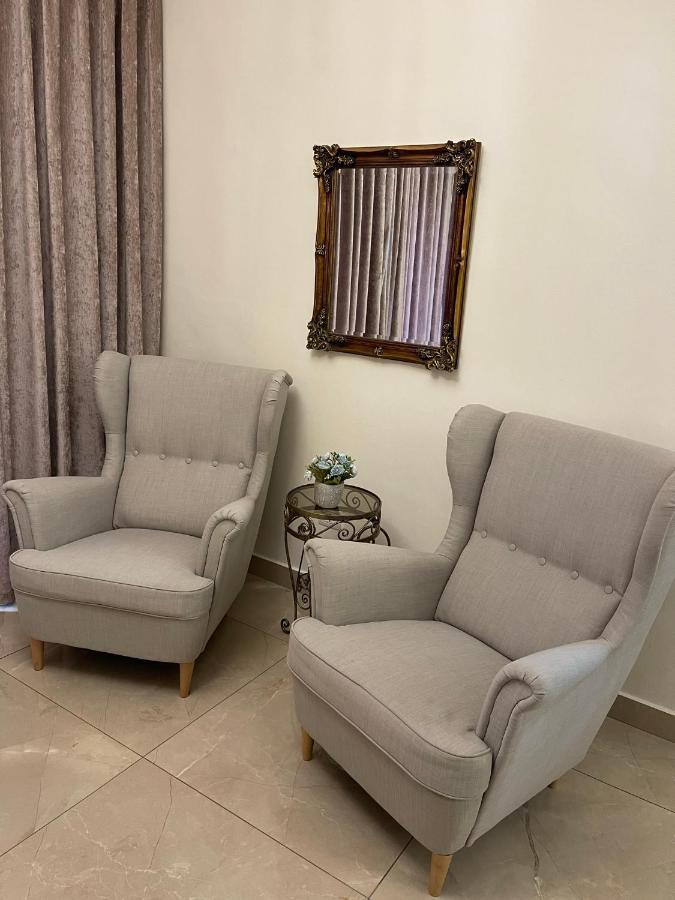 A Luxury 2 Bedroom With A Perfect Location In Sweifiyeh Amman Buitenkant foto